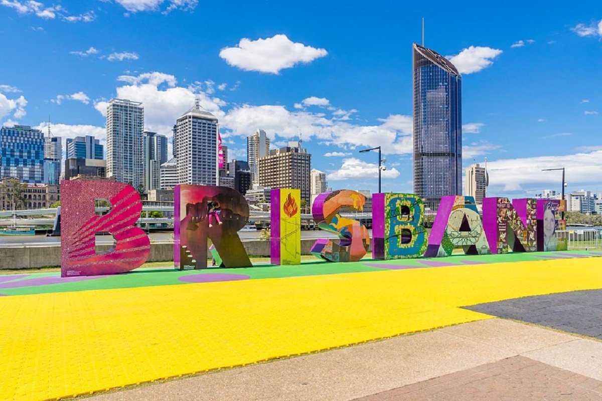 Top Brisbane Vacation Travel Guide Brisbane Vacation Travel Guide Zen Tripstar queensland Lone Pine Koala Sanctuary Museum of Brisbane